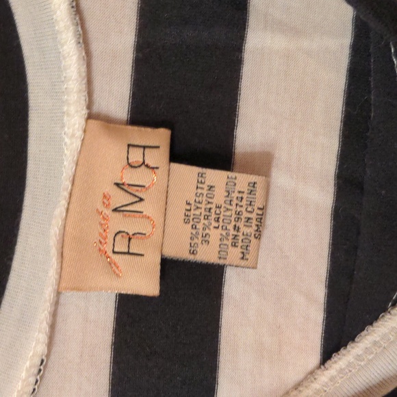 Just a Rumor tshirt elbow black/white - Picture 3 of 5